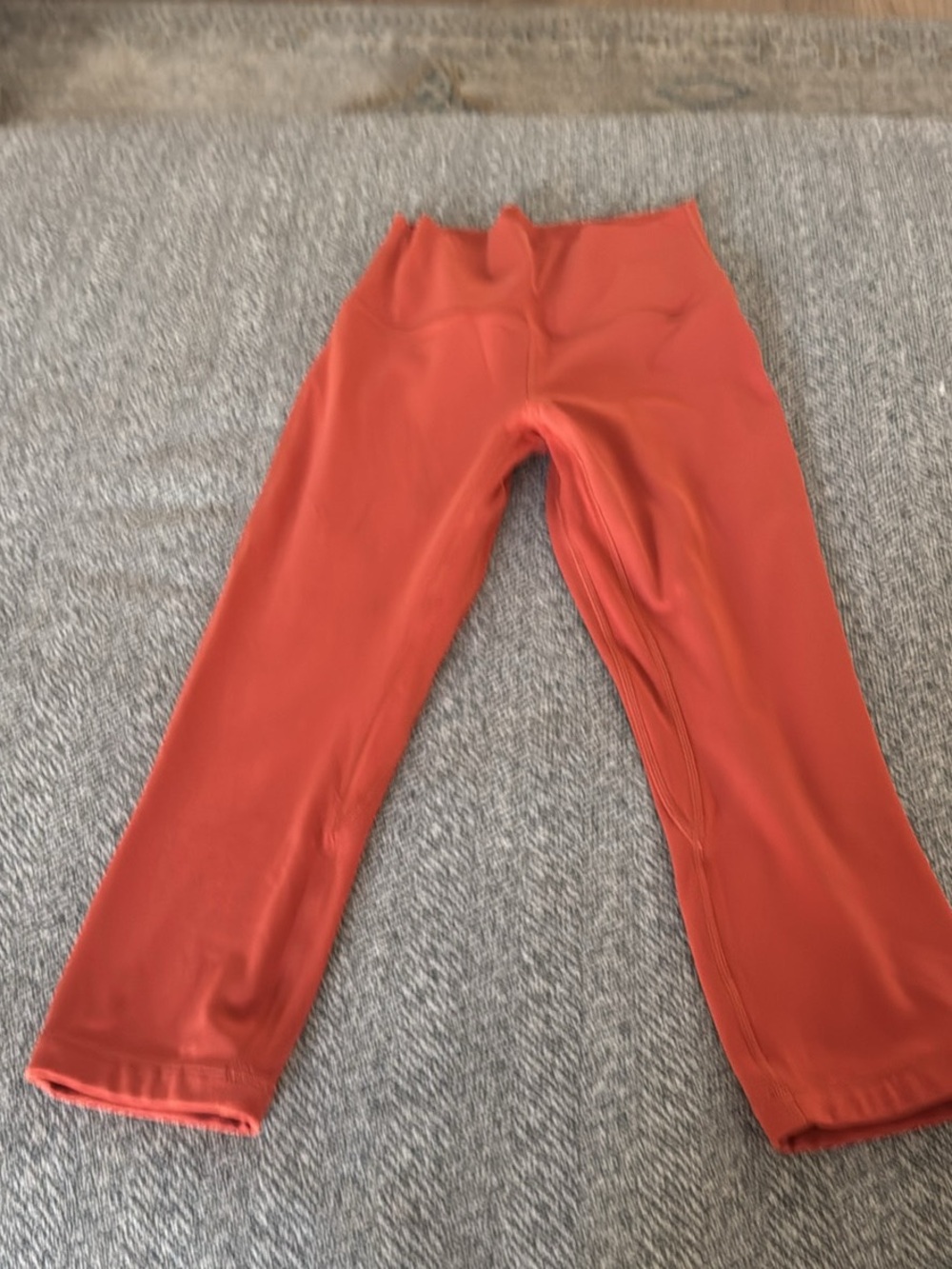 Lululemon align ankle Capri, burnt orange.